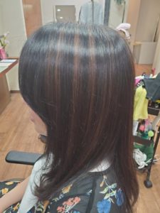 落ち着いたメッシュ 名古屋市中村区の美容院ならhair Life Baz ヘアライフバズ